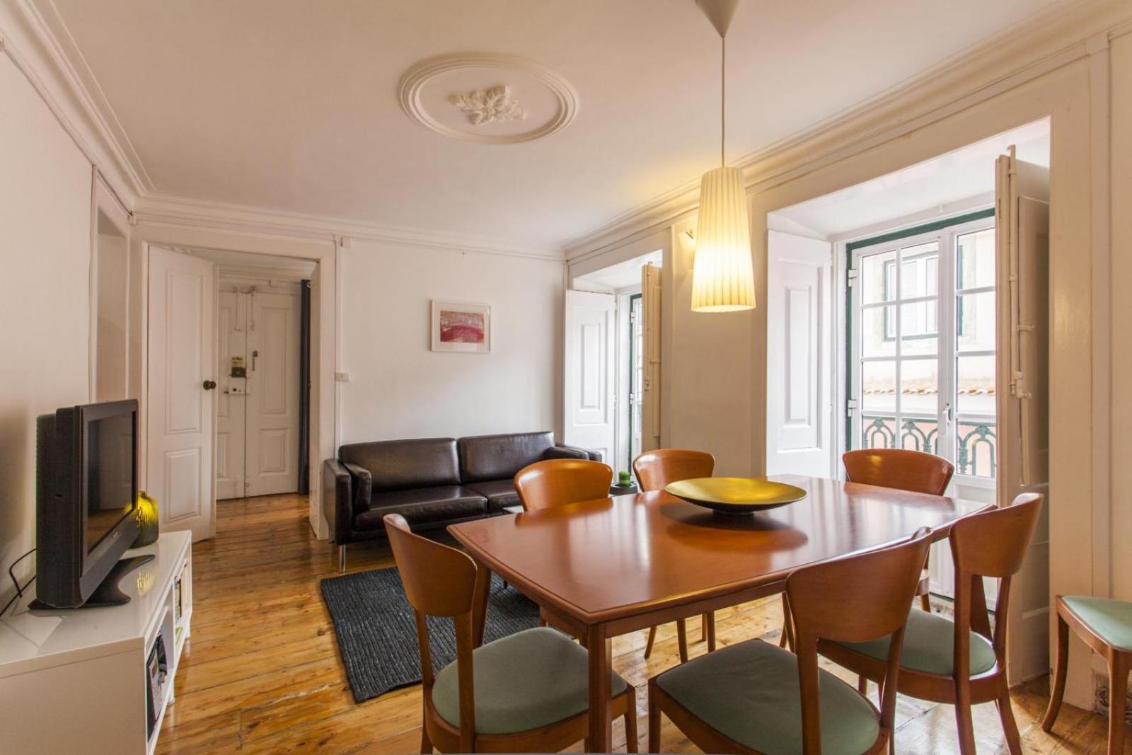 C2 Bairro Alto 18Th Century Beautiful Apartment Lisboa Екстериор снимка