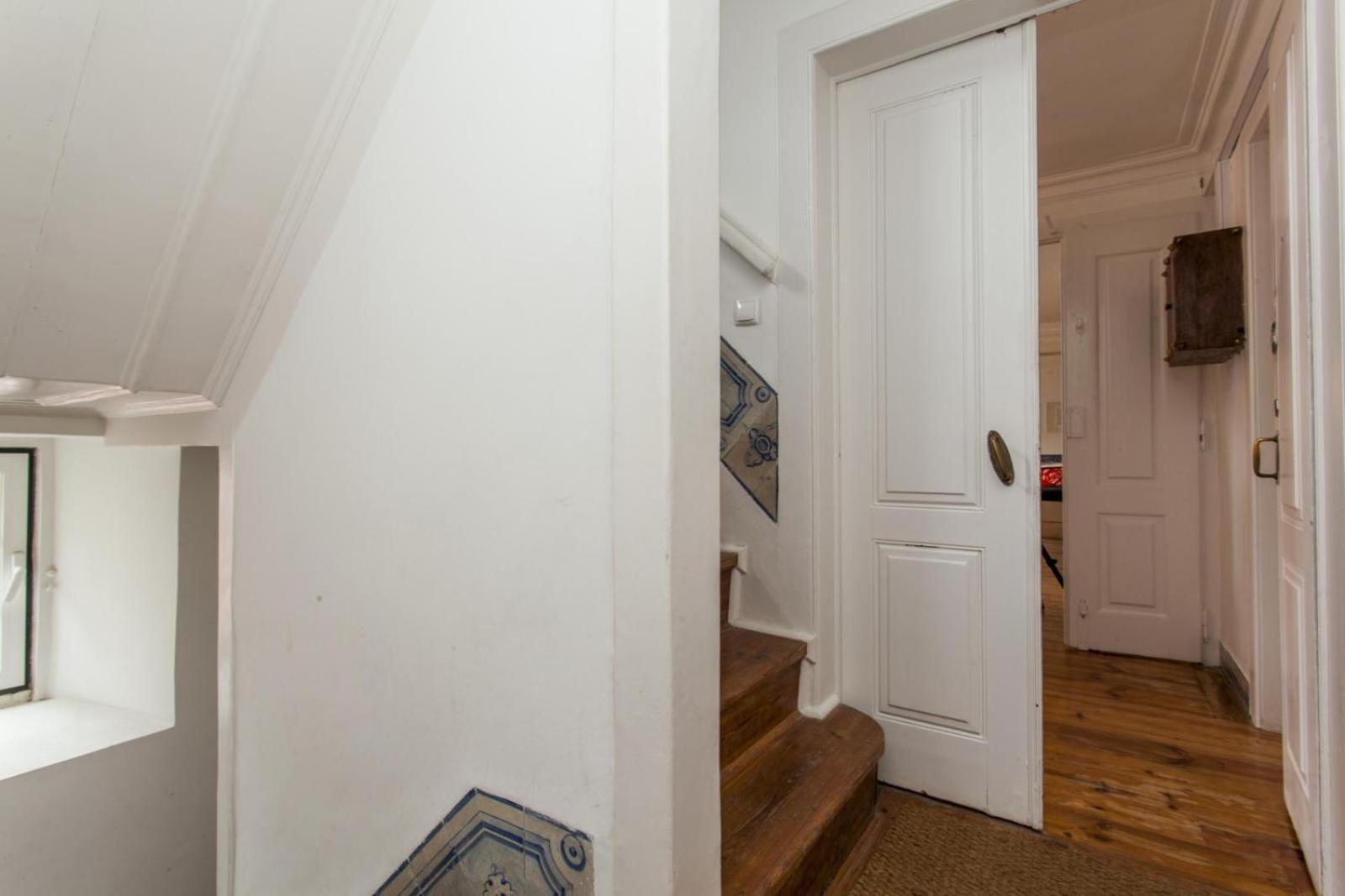 C2 Bairro Alto 18Th Century Beautiful Apartment Lisboa Екстериор снимка
