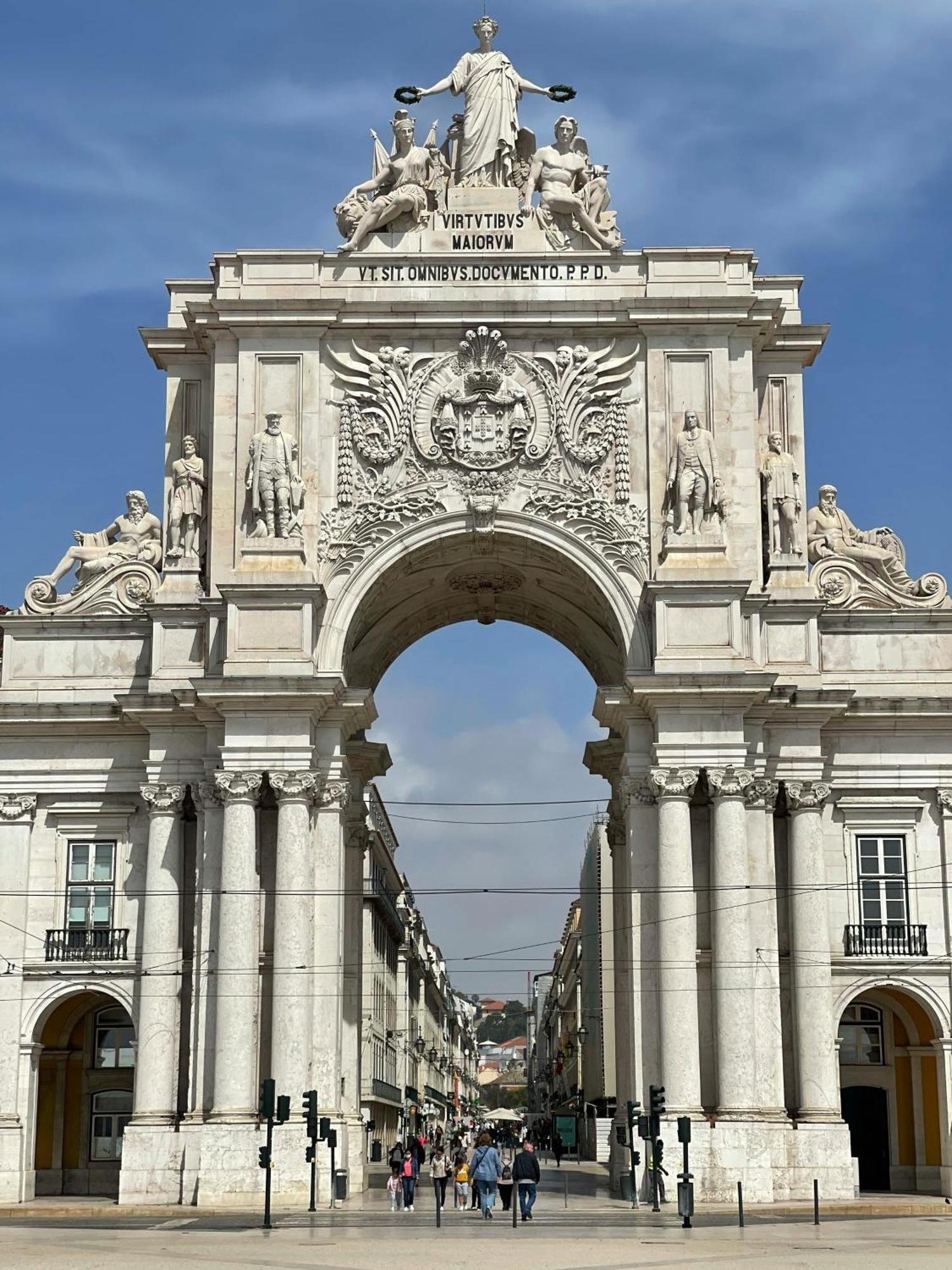 C2 Bairro Alto 18Th Century Beautiful Apartment Lisboa Екстериор снимка
